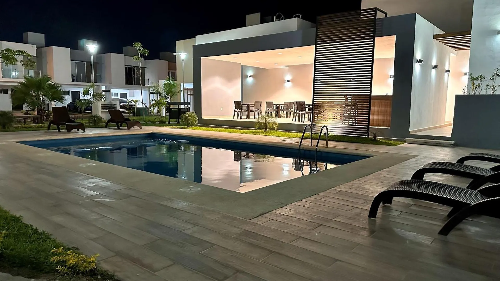 Villa 3Br Modern House With Pool & Bbq - Great Location! Cancún